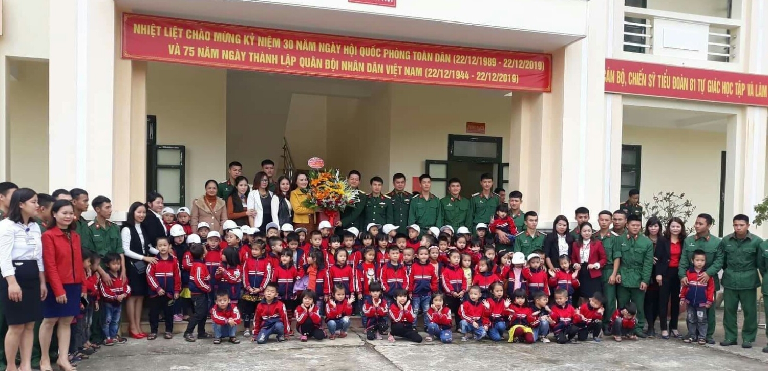 Trường mầm non Kỳ Trinh tổ chức tham quan doanh trại bộ đội "Tiểu đoàn Thông tin 81"